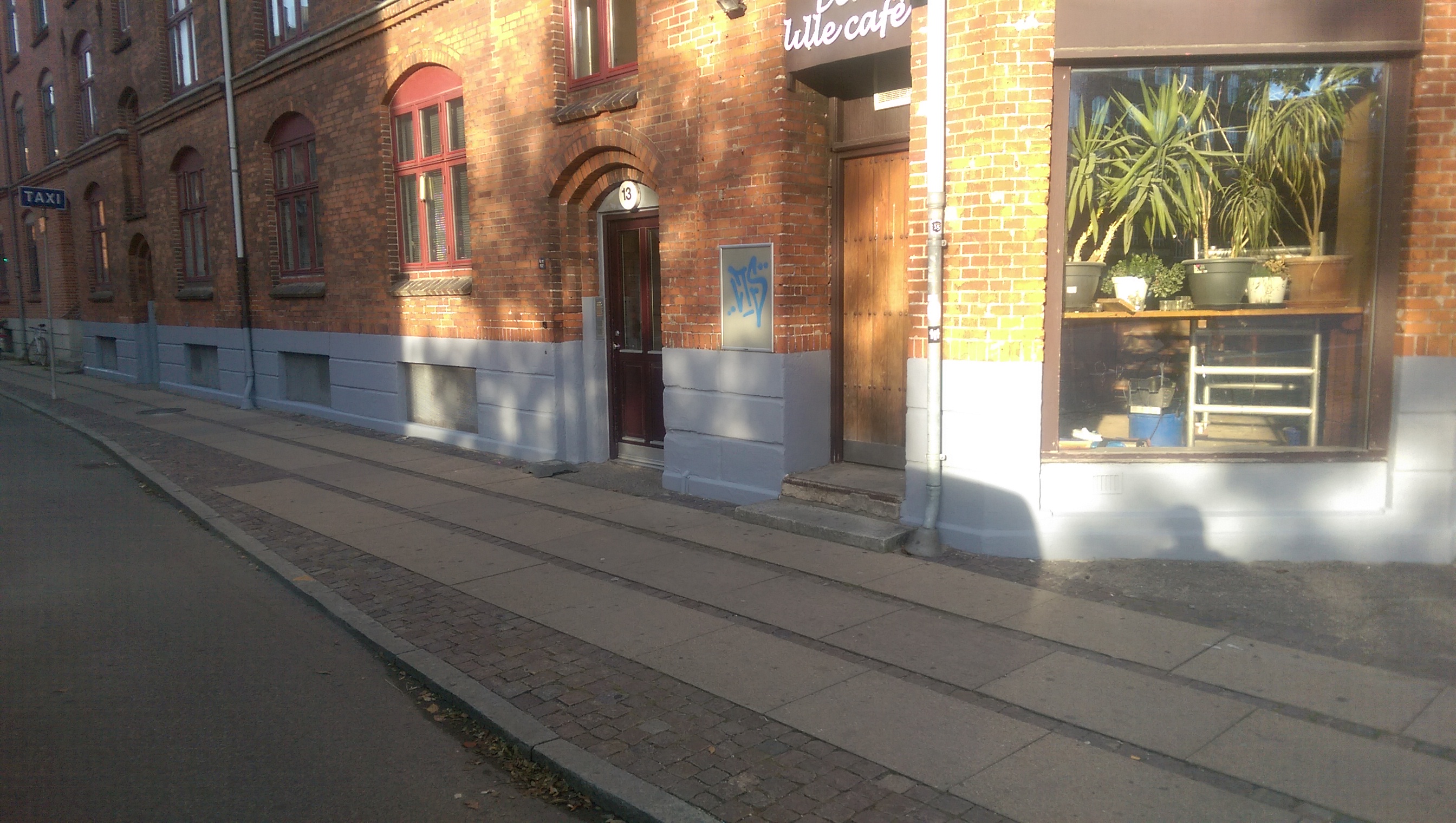 Sokkel malet for ABF Østrigsgade 11-13/Donaugade 7 Forening